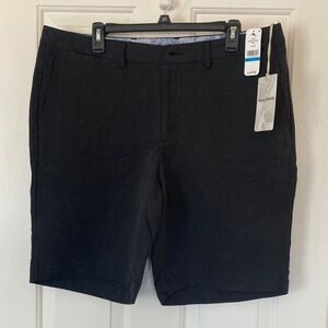Tommy Bahama shorts
Monterey Flat Front 
Black
Brand new with tags, size 36